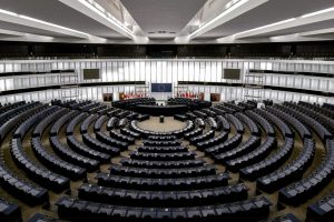 Resolução do Parlamento Europeu sobre os desafios enfrentados pelas PME