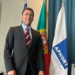 Rodrigo Pinto de Barros reeleito presidente da APHORT