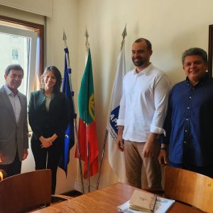 Delegação do Recife visita sede da APHORT